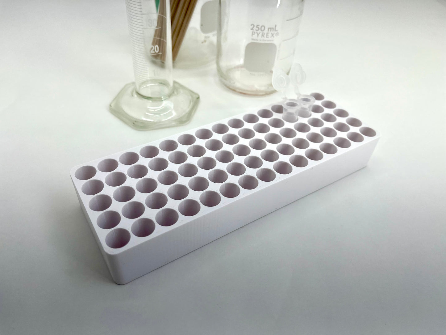 75-Position Customizeable Microcentrifuge Tube Holder