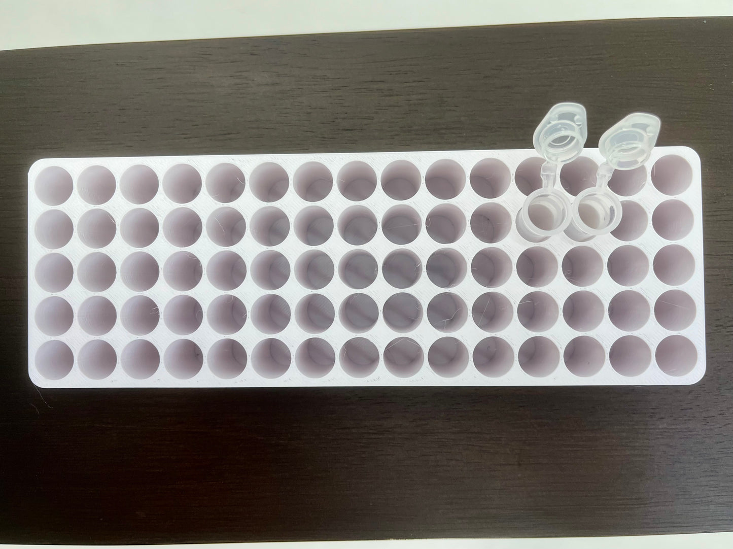75-Position Customizeable Microcentrifuge Tube Holder