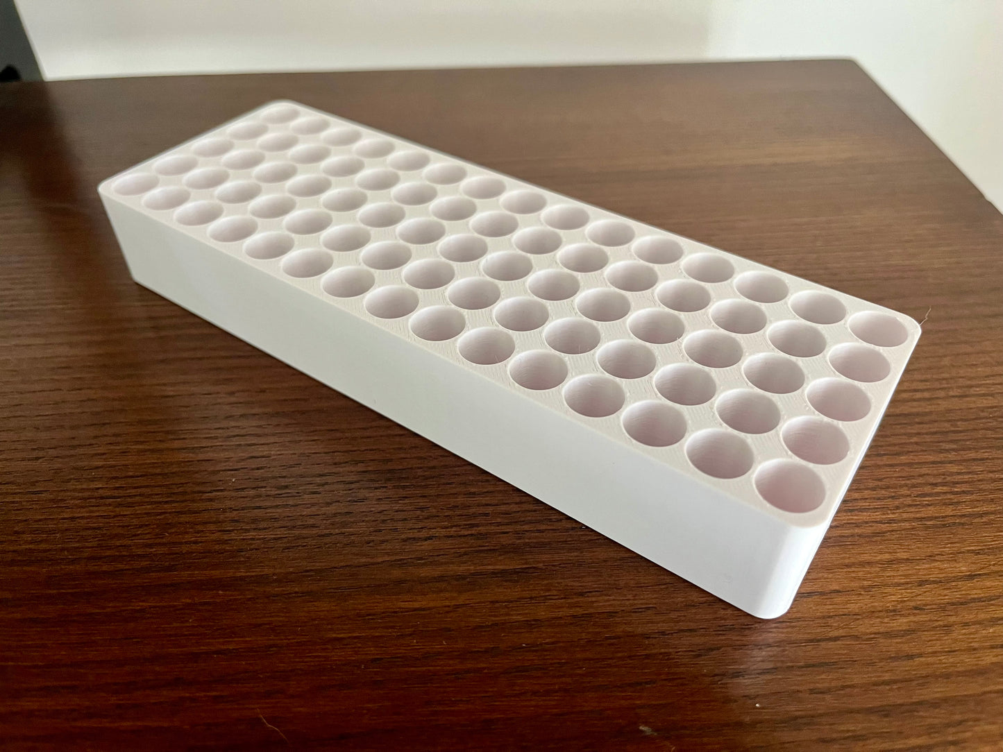75-Position Customizeable Microcentrifuge Tube Holder