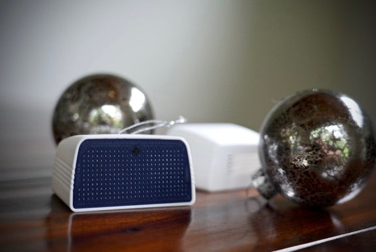 Retro Speaker Christmas Ornament - Workplace Drama Gift, Office Secret Santa, Minimalist Holiday Decor